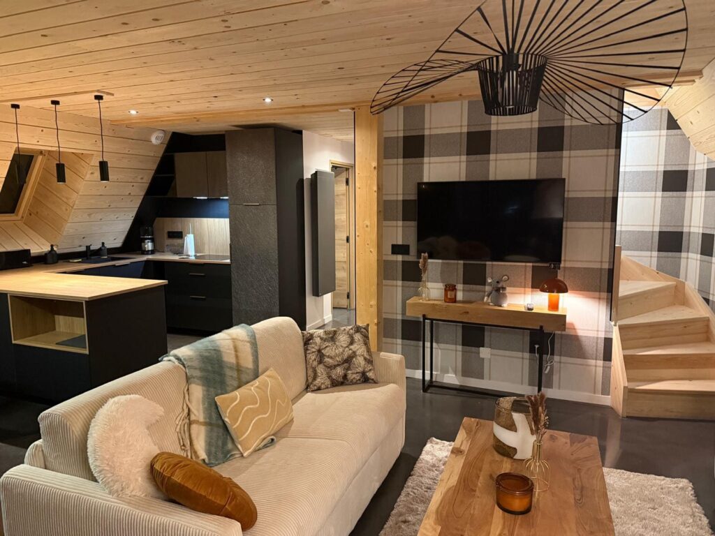SALON (11)